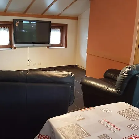 Ferienhaus Nwd108 Ruim Vakantiehuisje In - 6 Pers - Ruime Tuin En Parking Nieuwpoort